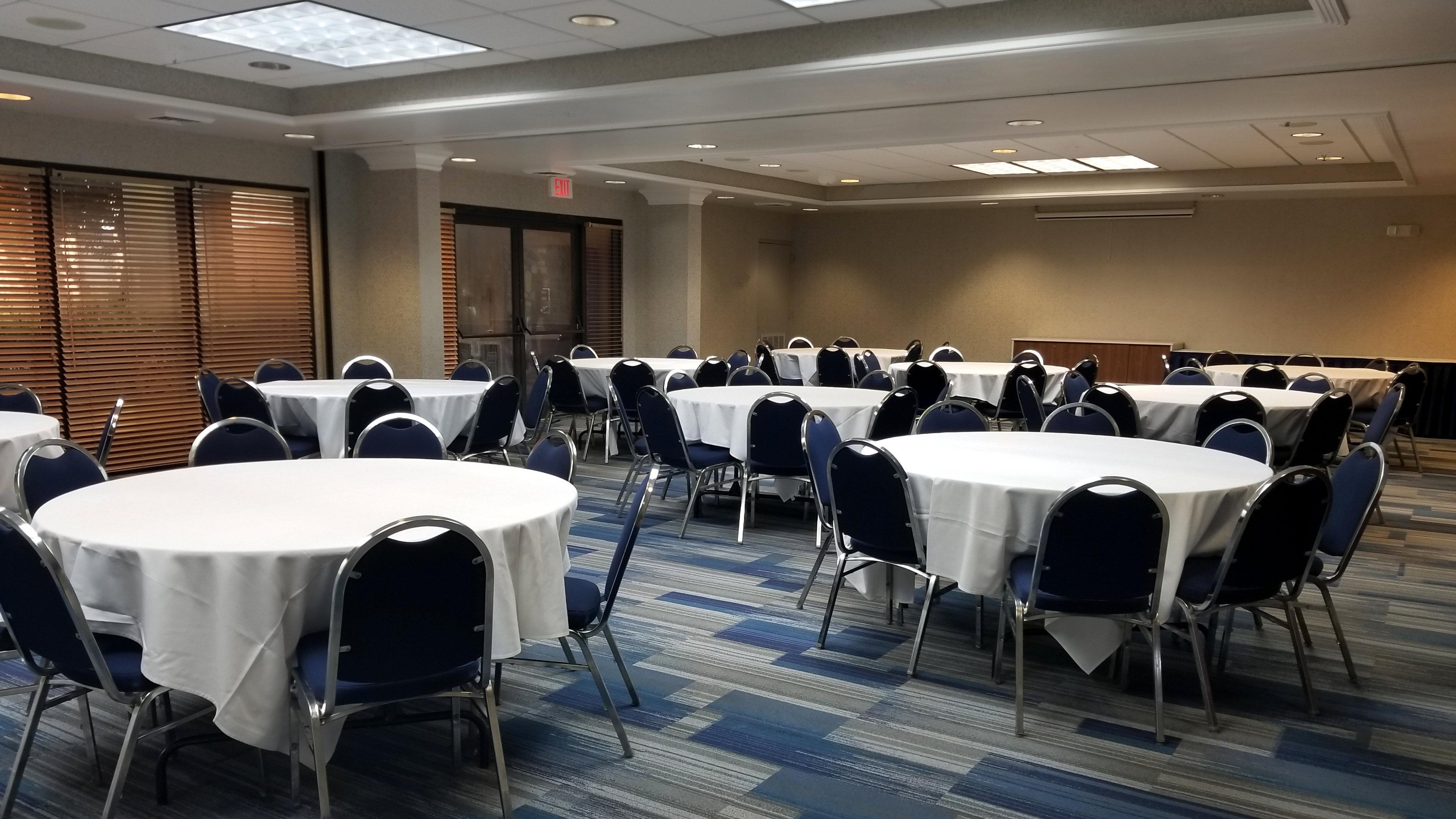 Holiday Inn Express & Suites Wilmington-University Center By Ihg Esterno foto