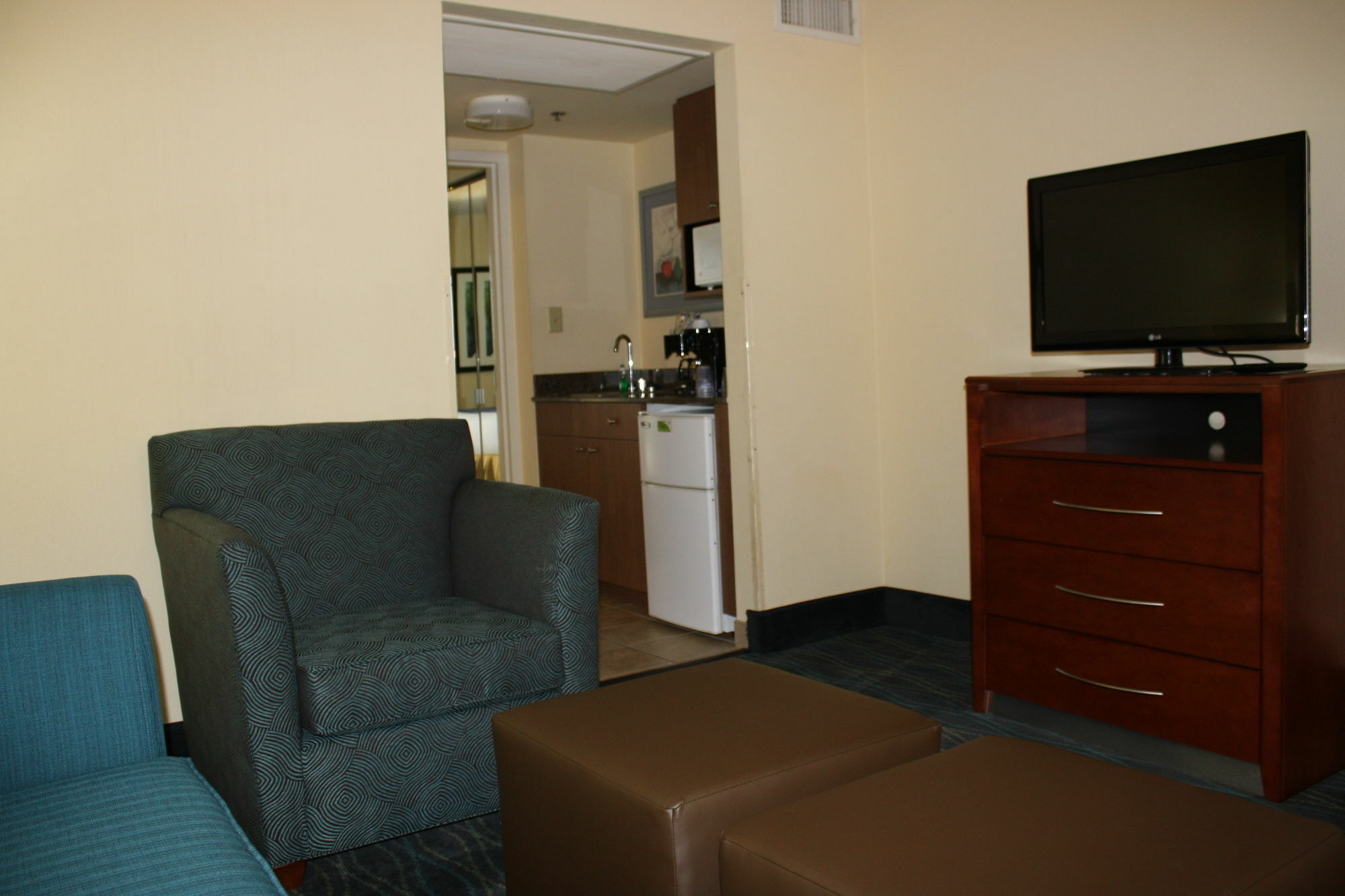 Holiday Inn Express & Suites Wilmington-University Center By Ihg Esterno foto