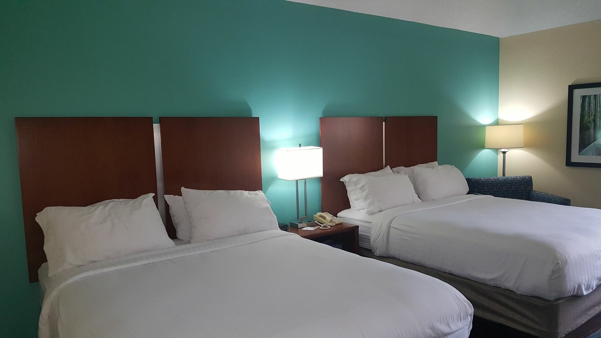 Holiday Inn Express & Suites Wilmington-University Center By Ihg Esterno foto