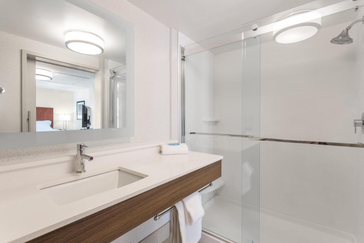 Holiday Inn Express & Suites Wilmington-University Center By Ihg Esterno foto